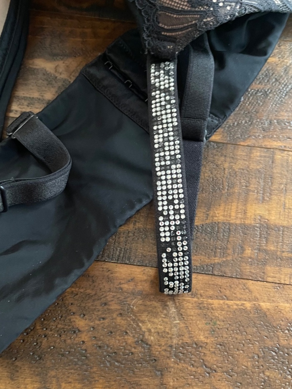 Torrid Black and Tan Bra Bedazzled Straps Size 46D